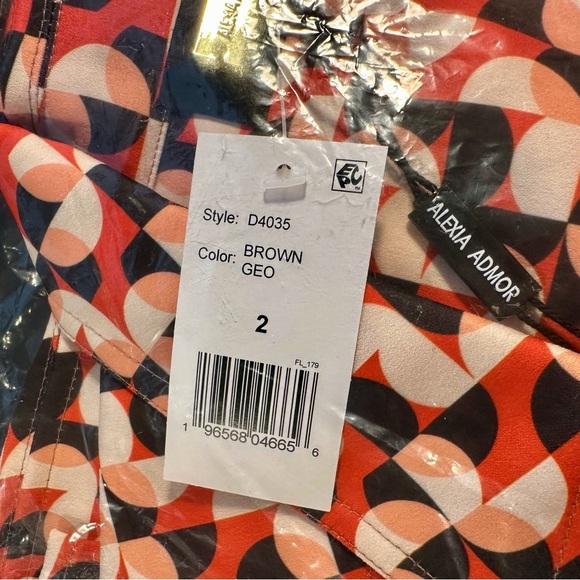 NWT Alexia Admor ‘Paris Surplice Wrap Midi Dress’ in “Brown Geo” Print Size 2 - Picture 7 of 9